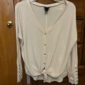Long sleeve knit shirts